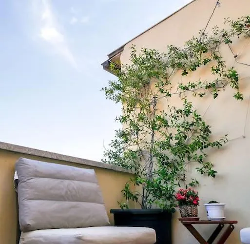 Apartment Beautiful Penthouse With Terrace Near The Centre *