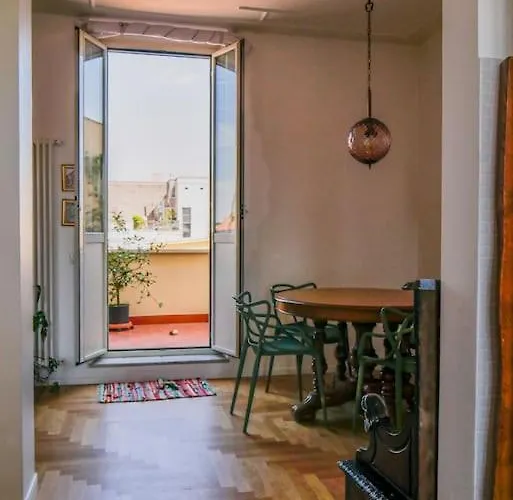 Beautiful Penthouse With Terrace Near The Centre * Rom